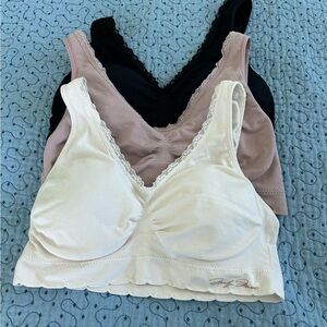 Marilyn Monroe Black , Nude and Cream Lace Trim Wireless Bras